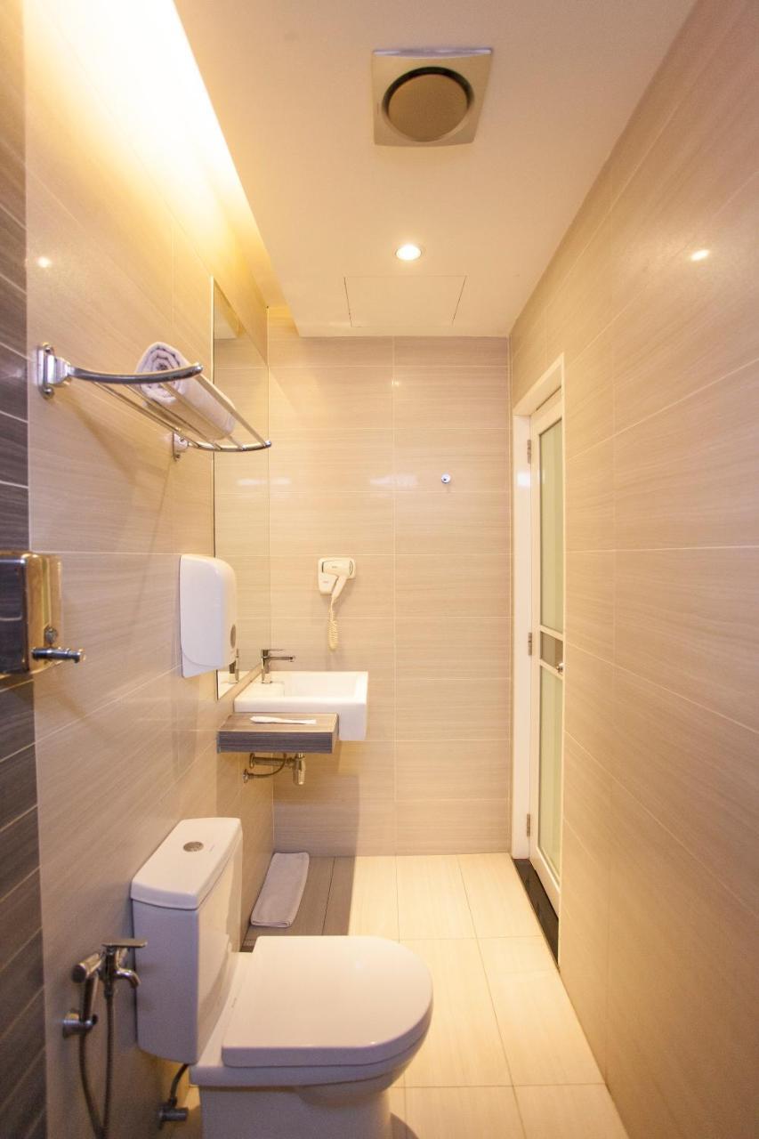 Orange Premier Hotel Wangsa Maju Kuala Lumpur Buitenkant foto